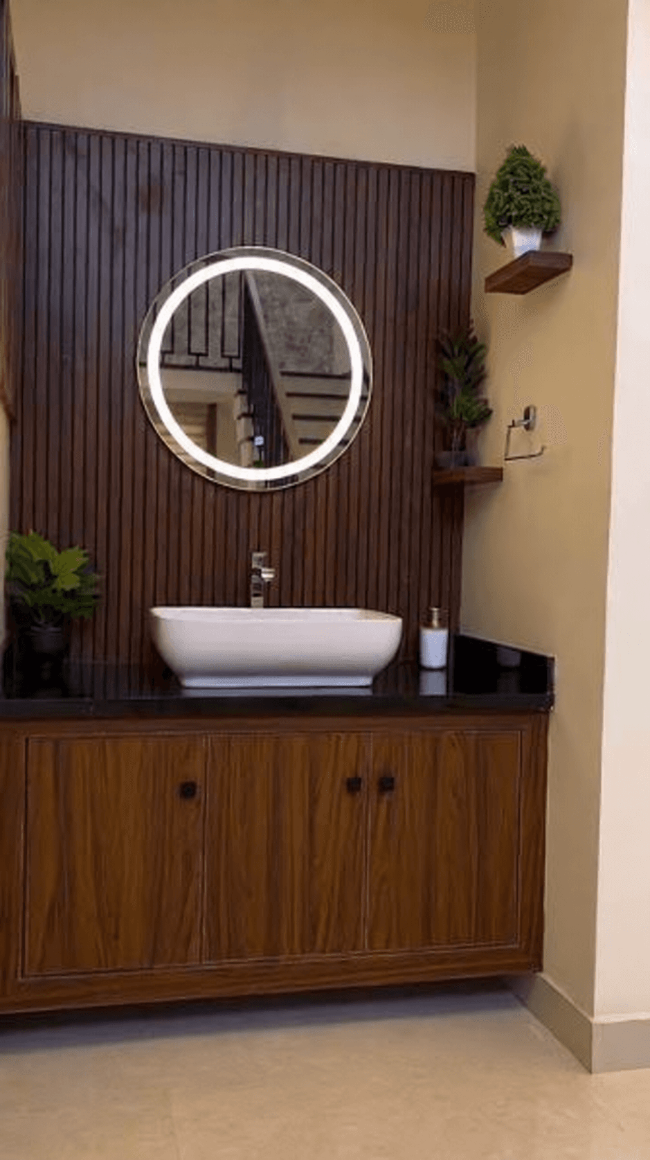 Wall cladding and washbasin-storage reference visual
